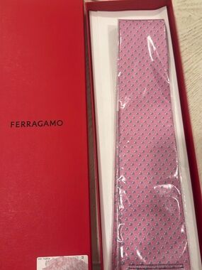Salvatore Ferragamo Pink Micro-Pattern Silk Tie